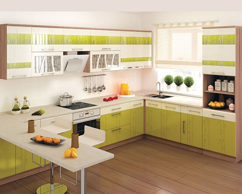 Balts ar zaļu krāsu - Virtuves dizains 9 kv.m.