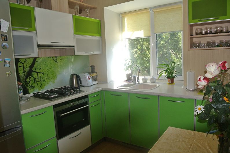 Conception de cuisine 9 m2 - Rebord de fenêtre