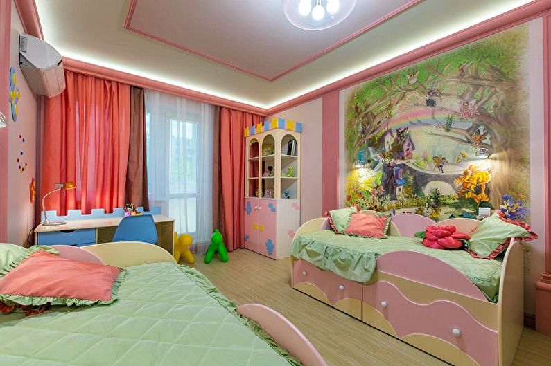 Conception de chambre d'enfants pour deux filles - décoration murale