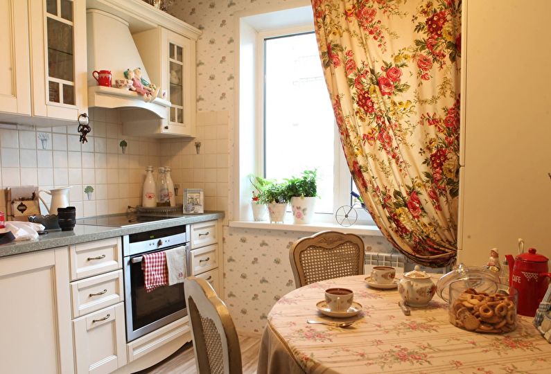 Petite cuisine de style provençal - design d'intérieur
