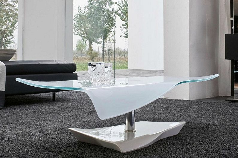Stikla kafijas galdiņu veidi - atkarībā no izmēra un formas
