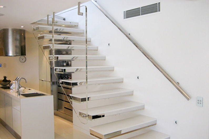 Escalier au deuxième étage