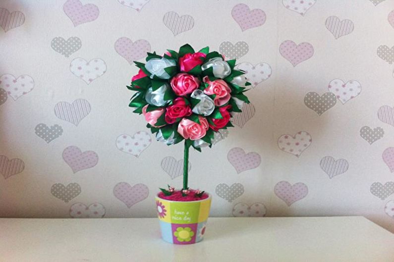 DIY Paper Rose - Topiaire