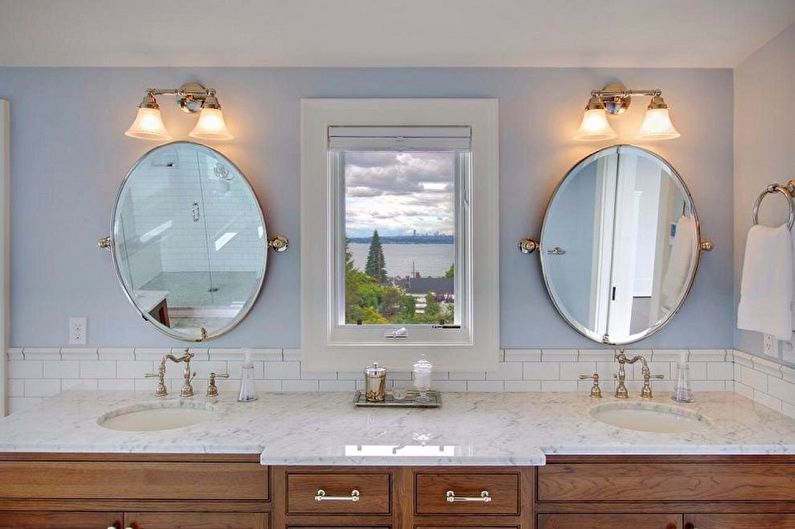Vannas istabas spoguļu veidi - apgaismots spogulis