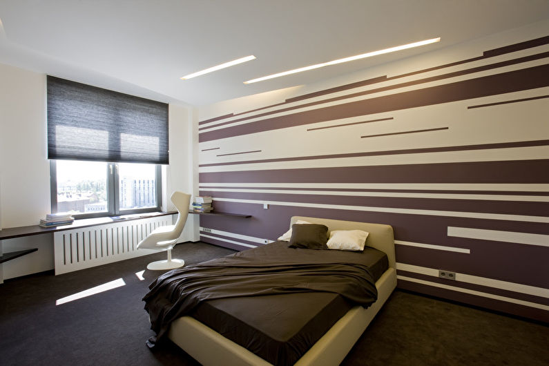 Éclairage et éclairage du plafond en plaques de plâtre dans la chambre